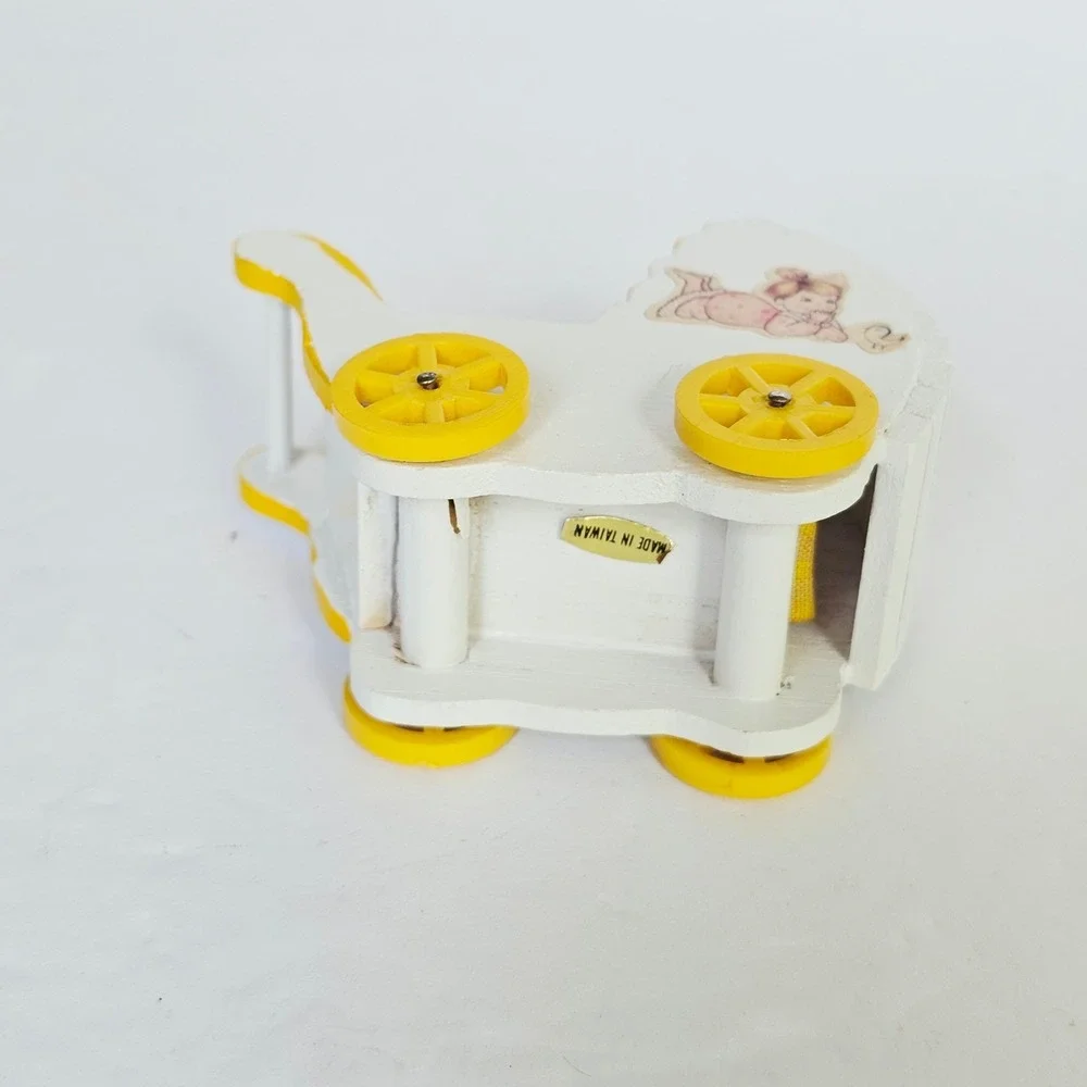 Vtg Retro Miniature Wooden Baby Carriage Plastic Bassinet Nursery Set Dollhouse